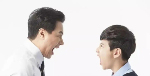 如何化解青春期逆反心理