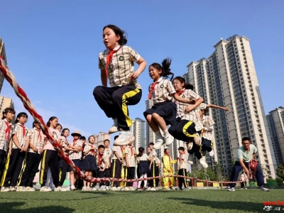 如何撰写心理健康教育教学案例：中小学学生心理问题识别与应对方法