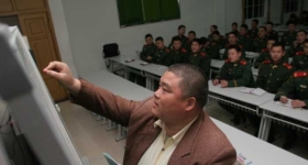 学帮胖老师吧上海市公 安局轨道交通分局石宇玉老师求救