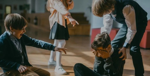 孩子遇到校园欺凌，家长该怎么办？